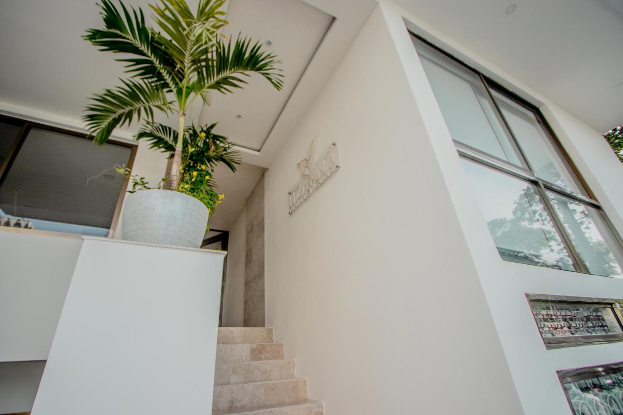 Itzamna Luxury Whit Ocean Viewpool